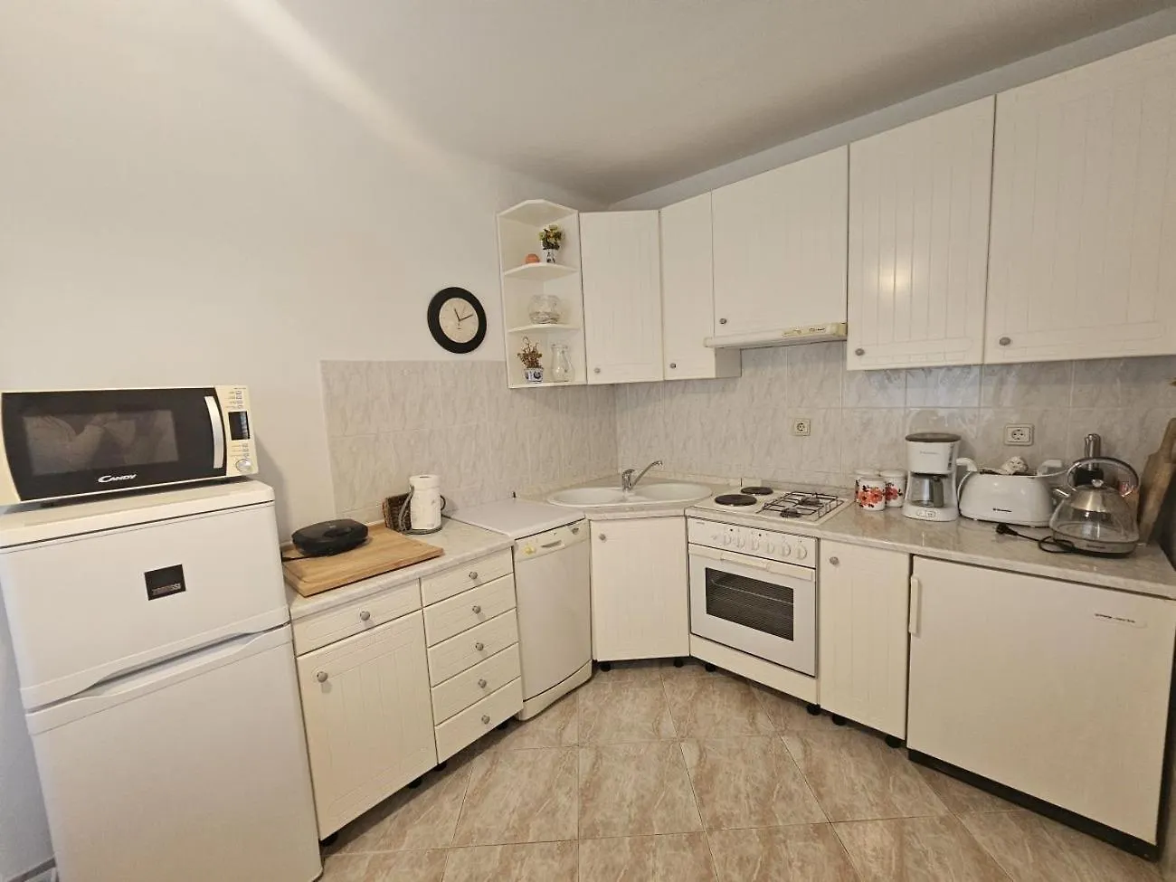 J&J - Apartment 50 M From The Beach 诺维·维诺多尔斯基 0*,  克罗地亚